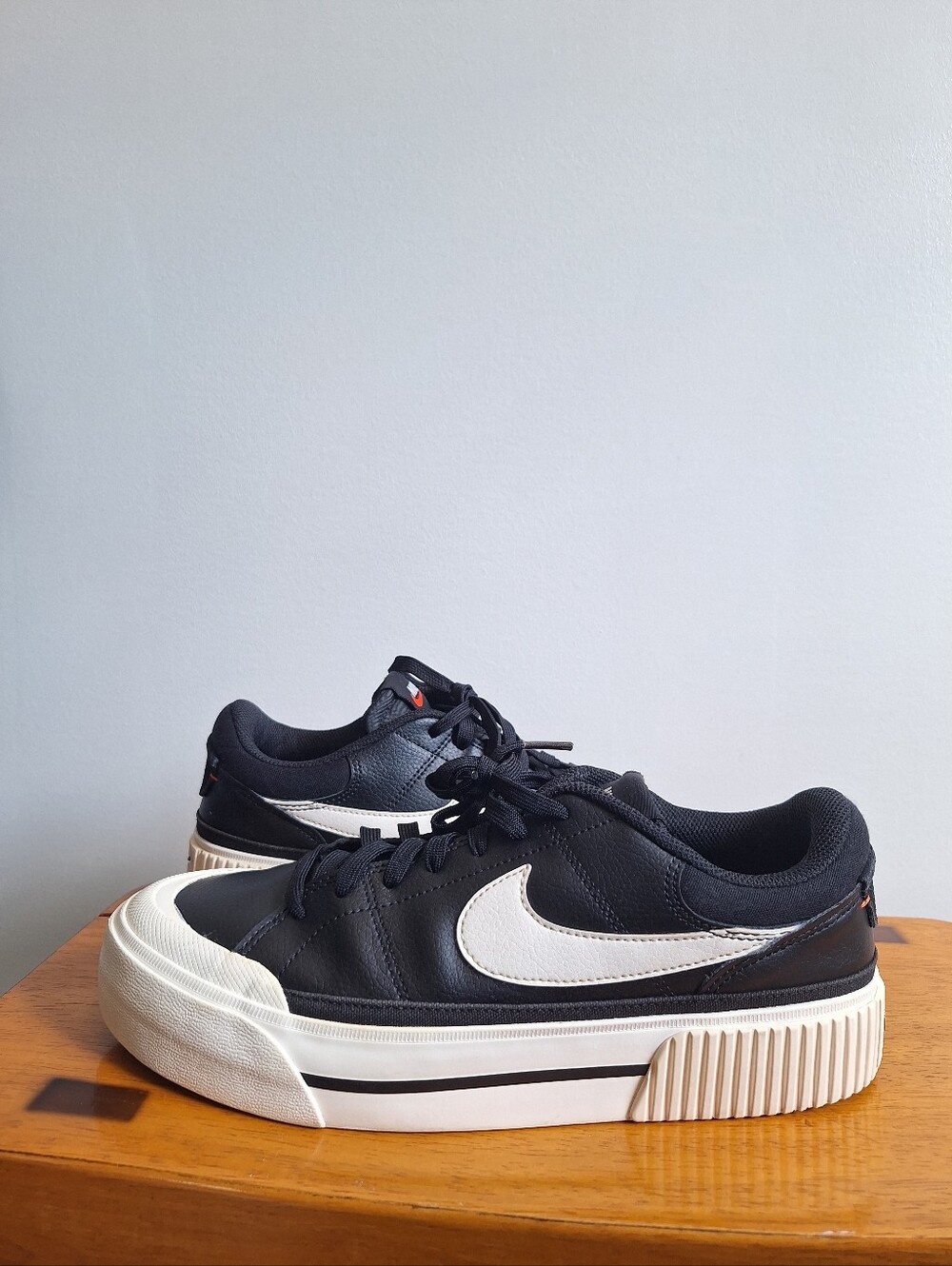 Nike Court Legacy Lift Women's Sneakers in Black and Cream with Platform Sz 10